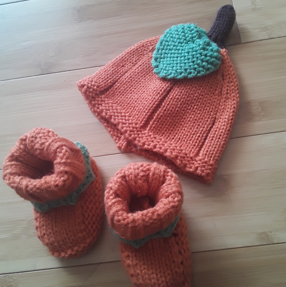 Crochet baby photo prop